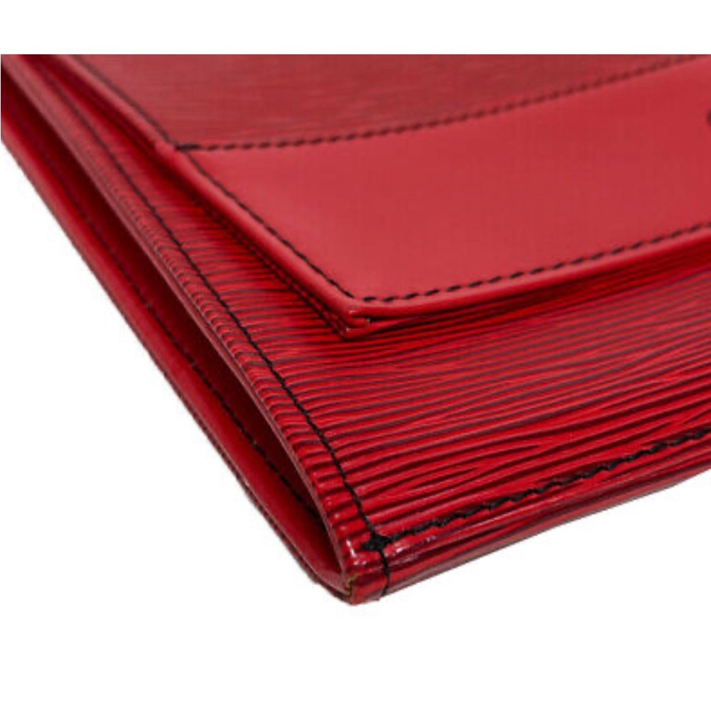 ❤️🔥Auth Louis Vuitton Red Clutch Bag /Shoulder bag converted - Picture 16 of 17